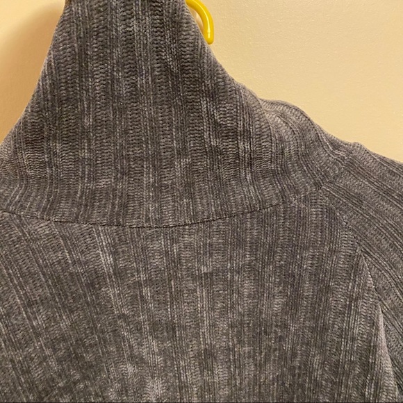Grey OS Sweater - Picture 5 of 6